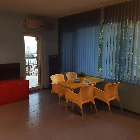 圣塔季扬娜酒店 圣弗拉斯
